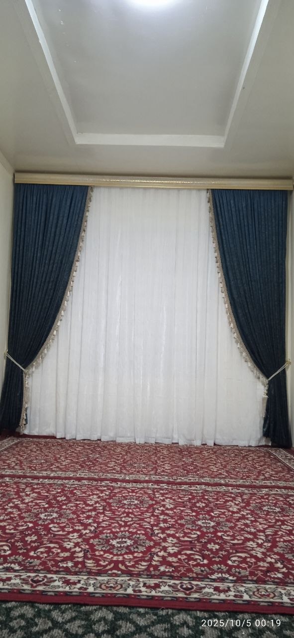 Margilon atlas oltin pardalar